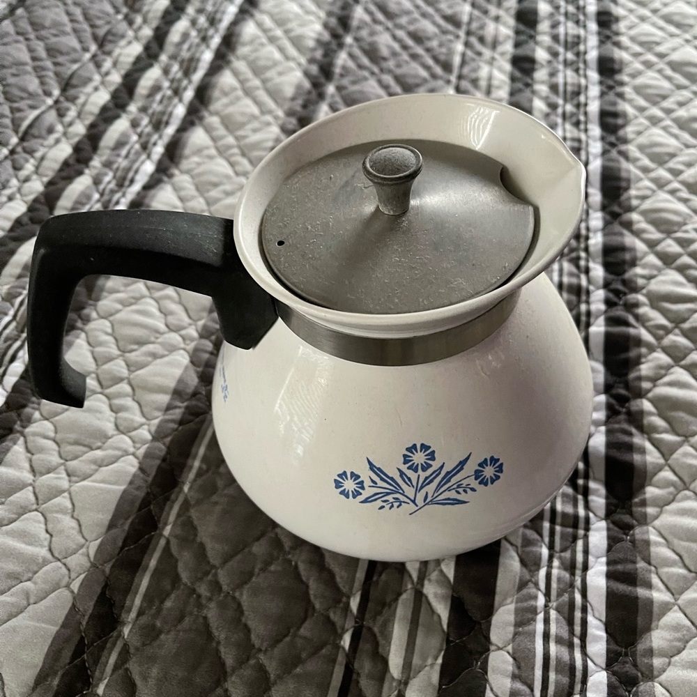 Vintage Corning Ware Coffee/creamer pot
